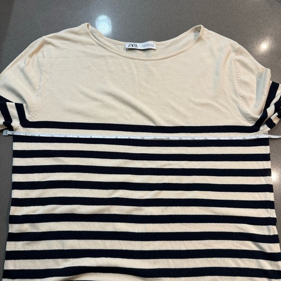 Zara cream and black stripe knit top Long sleeve round neck sweater size medium - Picture 9 of 9